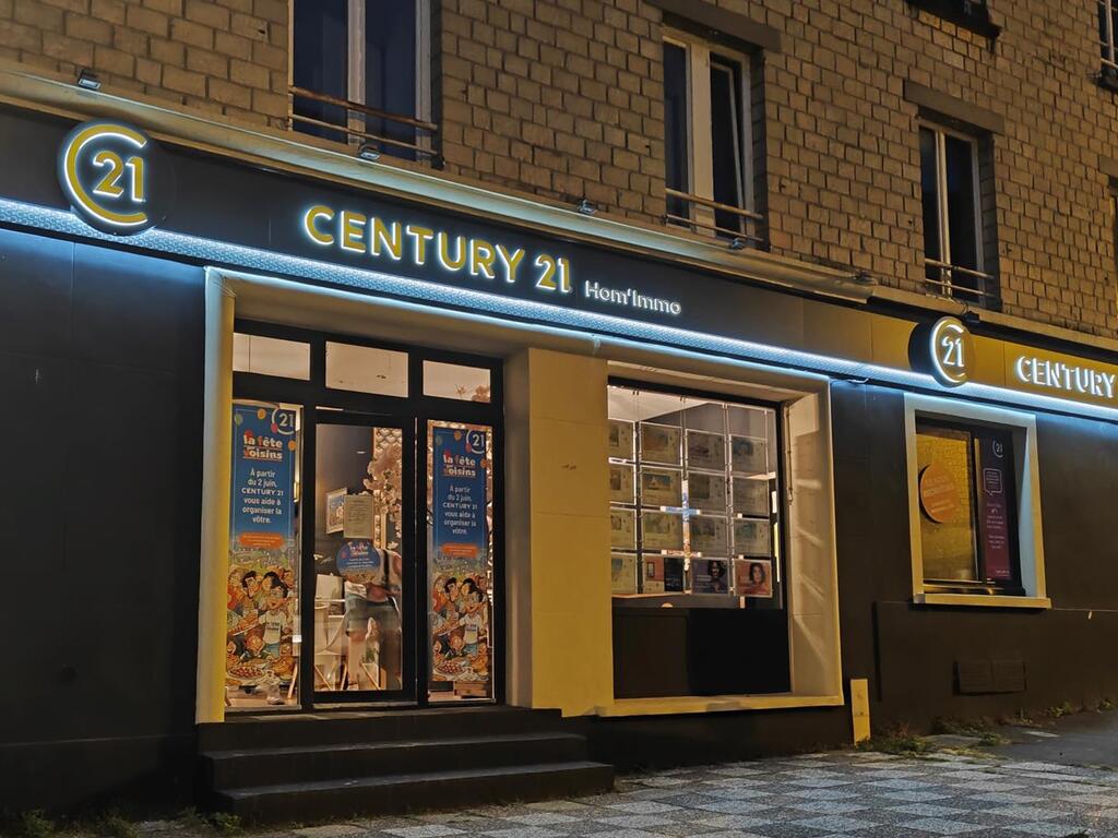 l'équipe de l'agence Hom'Immo